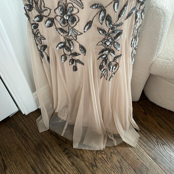 Adrianna Papell
Floral-Beaded Gown - Picture 15 of 15